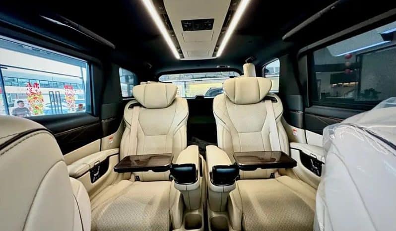 
								Toyota Crown Vellfire 2.5L full									