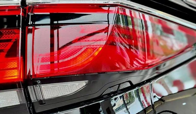 
								Toyota Crown Vellfire 2.5L full									
