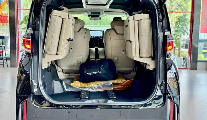 
								Toyota Crown Vellfire 2.5L full									