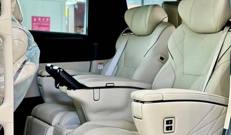
								Toyota Crown Vellfire 2.5L full									