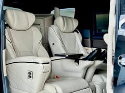 
										Toyota Crown Vellfire 2.5L full									