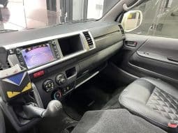 
										Toyota Hiace 2.7L 2016-01 full									