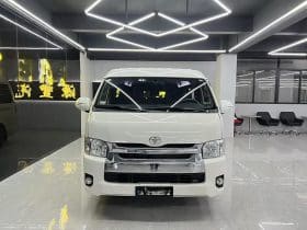 Toyota Hiace 2.7L 2016-01