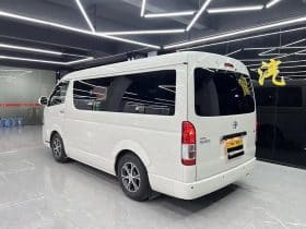Toyota Hiace 2.7L 2016-01