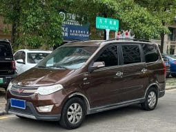 Wuling Hongguang 1.5L 2014-01