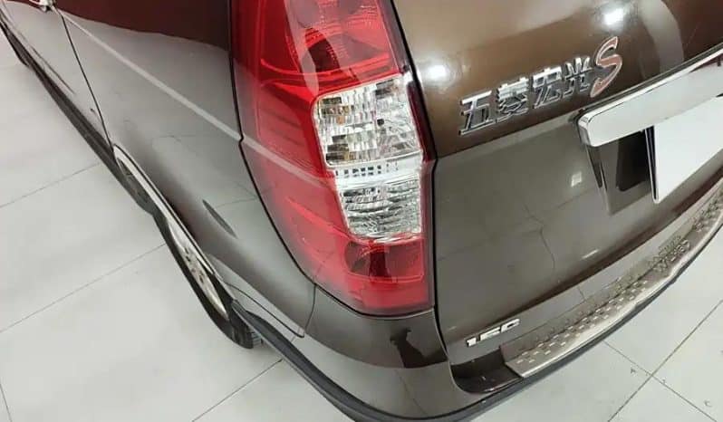 
								Wuling Hongguang 1.5L 2014-01 full									
