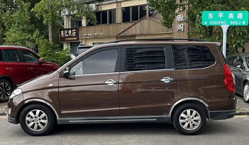 
								Wuling Hongguang 1.5L 2014-01 full									