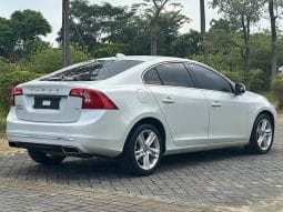 
										Volvo S60L T5 2.0T 2015-10 full									