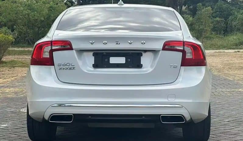 
								Volvo S60L T5 2.0T 2015-10 full									