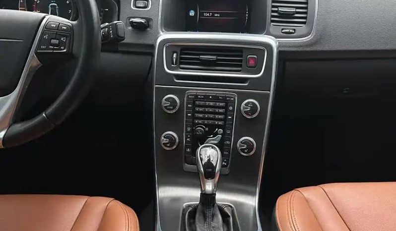 
								Volvo S60L T5 2.0T 2015-10 full									