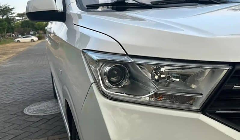 
								Wuling Hongguang 1.5L 2019-09 full									