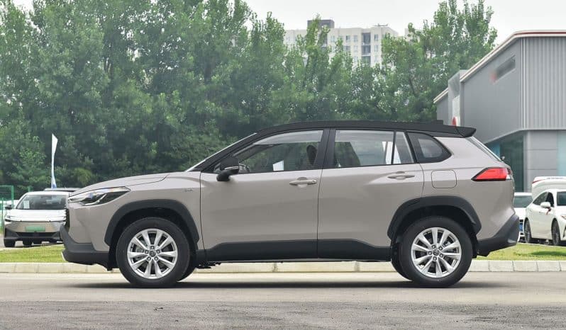 
								Toyouta COROLLA CROSS full									