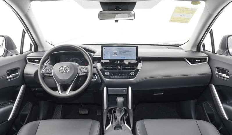 
								Toyouta COROLLA CROSS full									