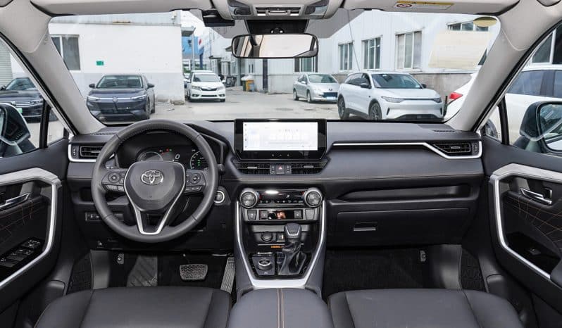 
								Toyota RAV4 full									