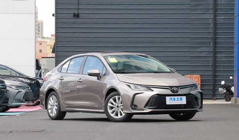 
								Toyota Corolla full									