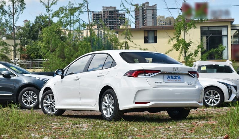 
								Toyota Corolla full									