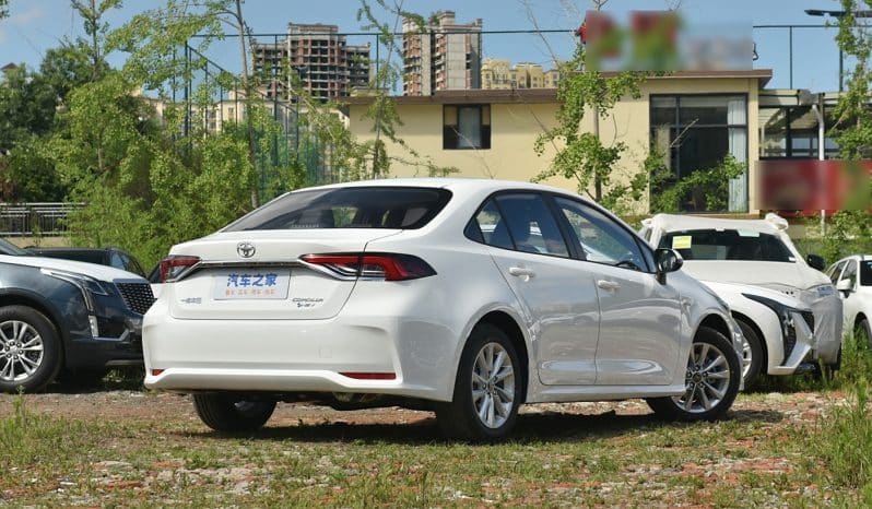 
								Toyota Corolla full									