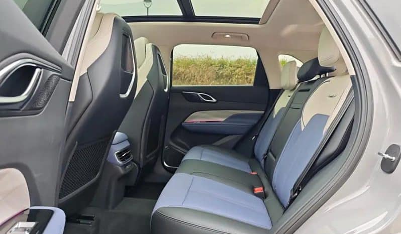 
								HongQi HS3 2.0T 2023-07 full									