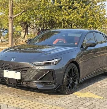 Changan UNI V 2023 1.5T Sport Edition 1