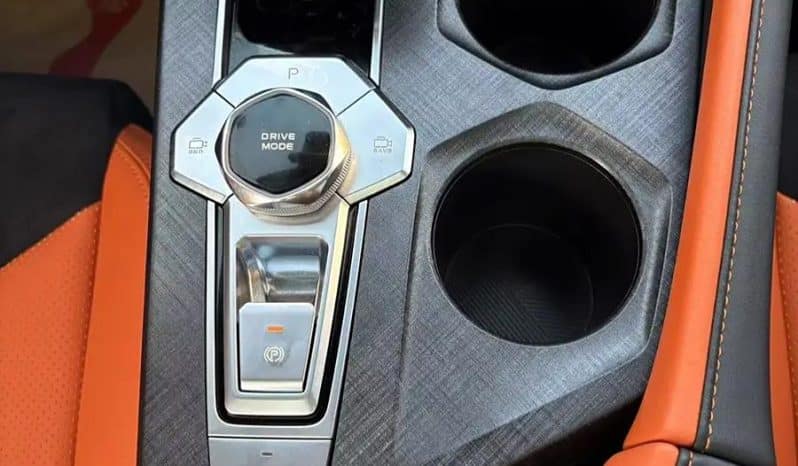 
								Changan UNI-V 1.5T 2023-10 full									